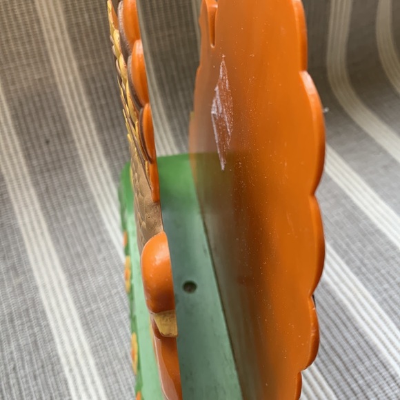 Vintage Plastic Thanksgiving Turkey Napkin Holder - Picture 5 of 16